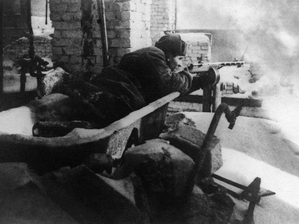 西方阵营为什么主动放弃攻占柏林？战斗力上苏