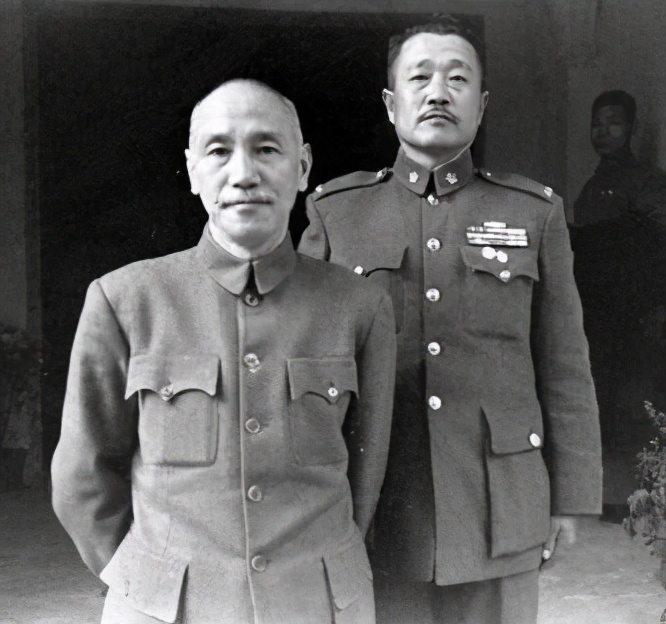 郭汝瑰：蒋介石的作战厅厅长，专为我军提供情