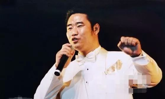 丛飞：一生救助183个贫困儿，和妻子双双早逝，留下年仅5岁的女儿