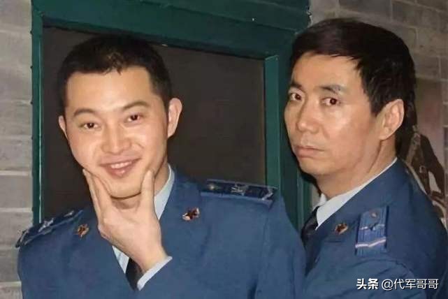 他是国家一级演员，娶大6岁离异女强人为妻，如