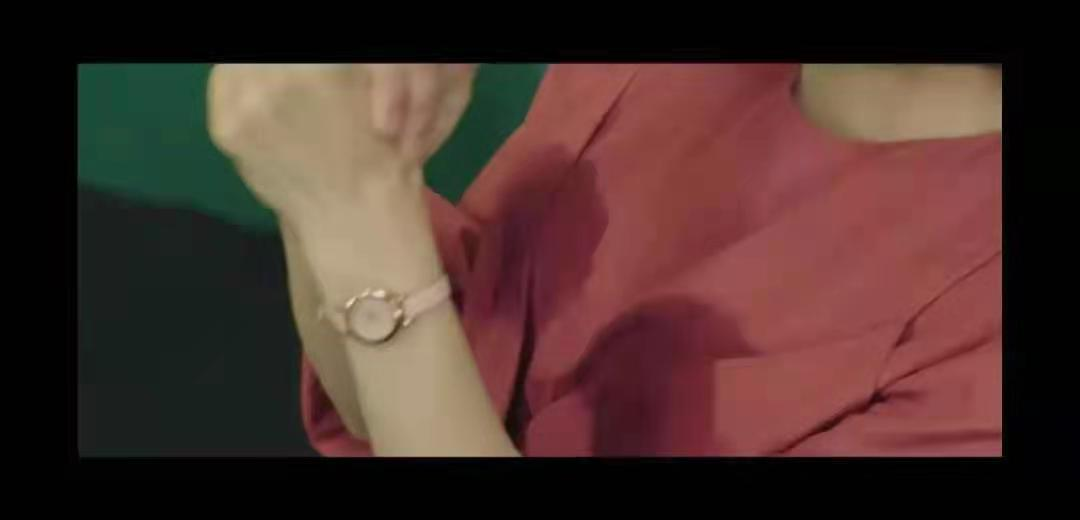 章子怡瘦到脱相、赵丽颖被嘲显老：生个孩子，