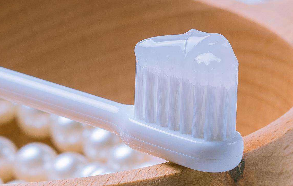 Can toothpaste remove freckles and whiten your face?Stop "detours