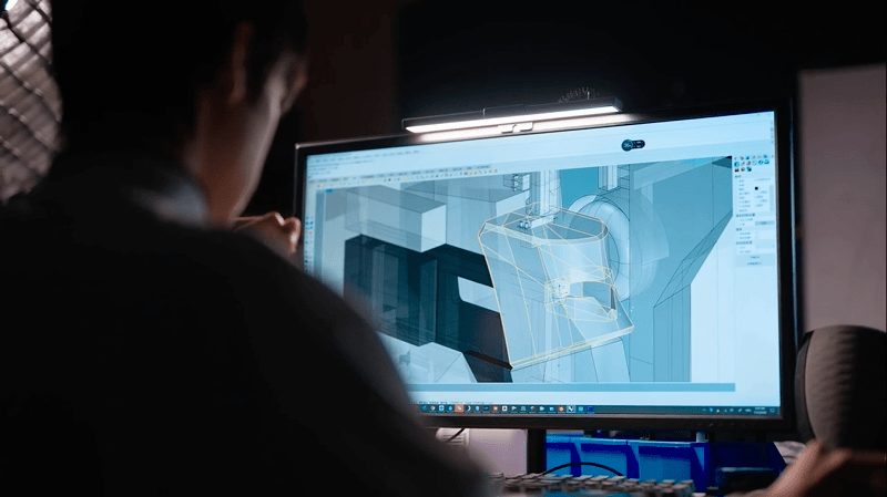 高中Up主200天肝出偷懒机器人！可拎包，全场景跟随，播放破百万