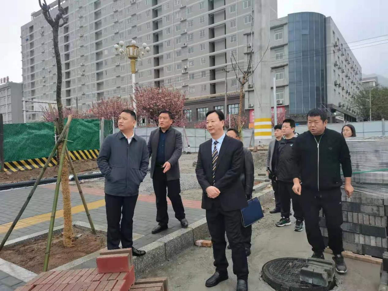 王育红同志对我区"三覆盖,四清零,五提升"工作进展情况进行了汇报,他