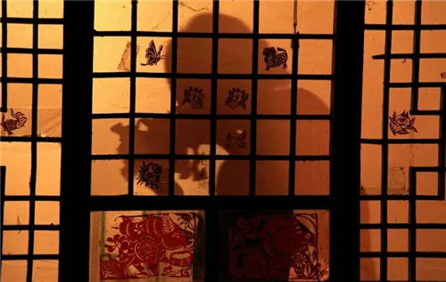 中国古代的窗户纸一捅就破？老祖宗的防偷窥妙计，令人心生敬佩