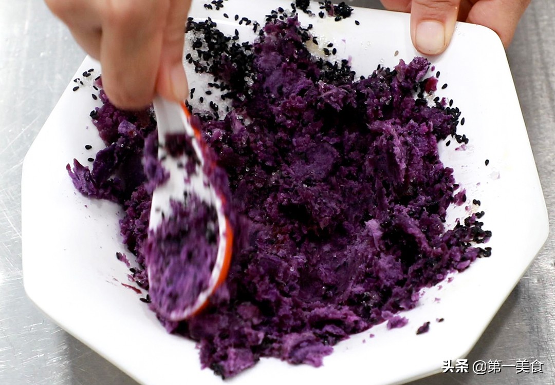 图片[6]-【南瓜紫薯饼】做法步骤图 软糯香甜 家人都爱吃-起舞食谱网