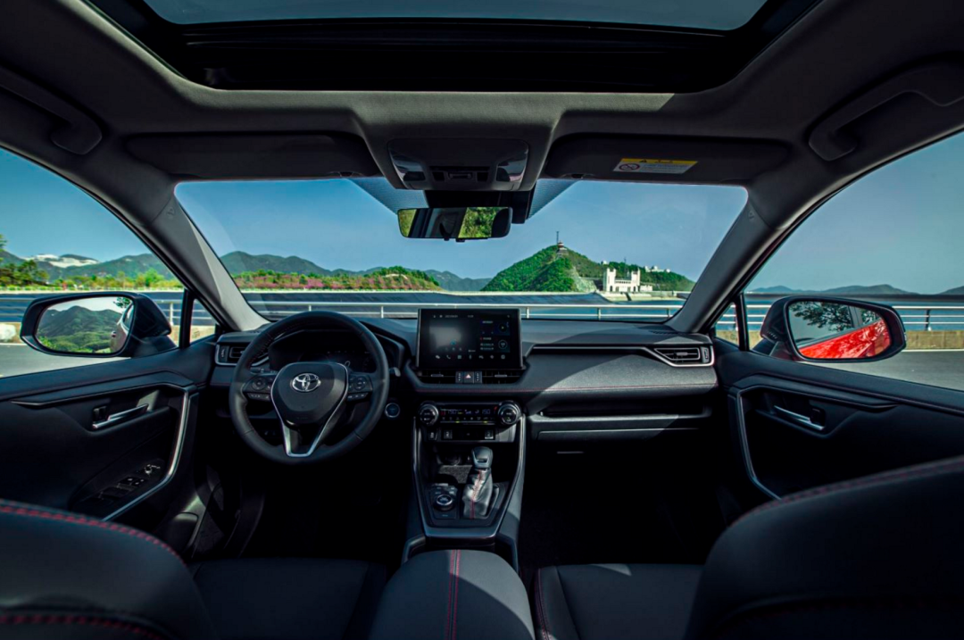 30万、300多匹、一箱油上千公里，威兰达高性能版傲视同级