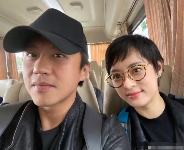 孙俪发文爆料老公糗事，邓超竟去妇科体检，离了老婆生活难自理