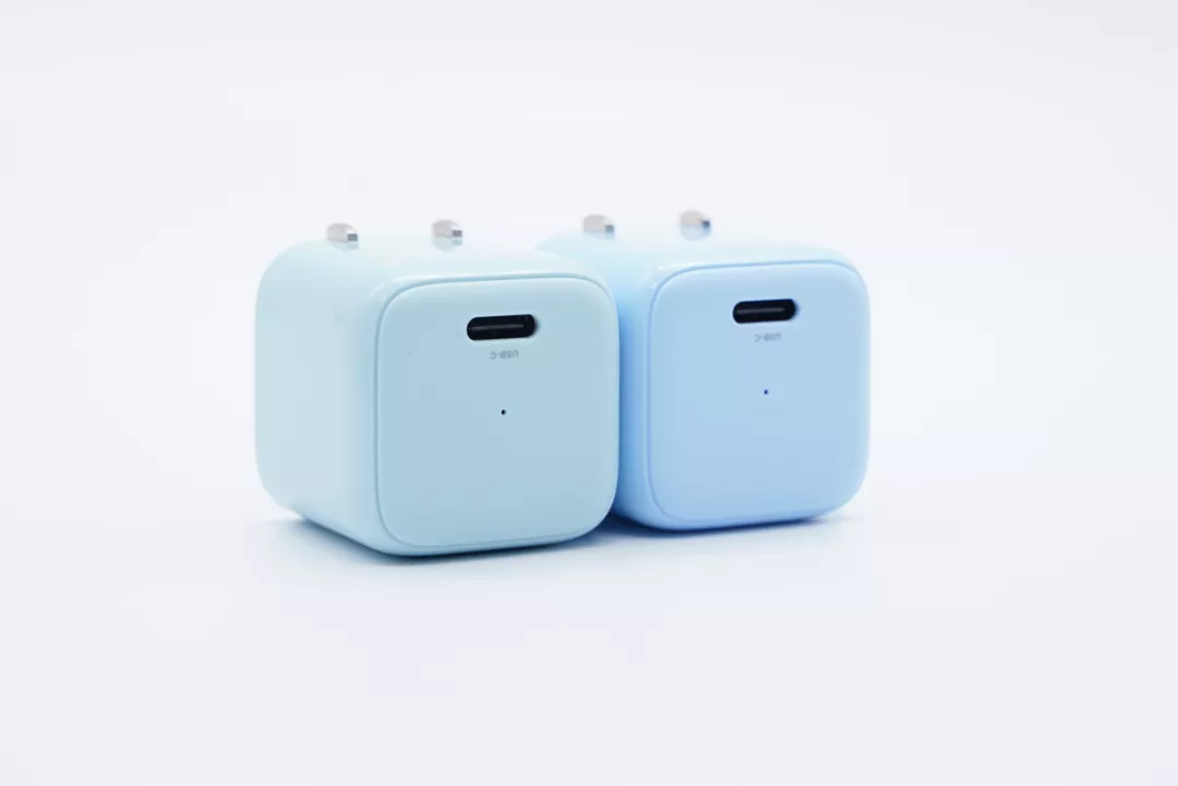 iPhone 13新机即将发布，35家工厂推出上百款快充新品