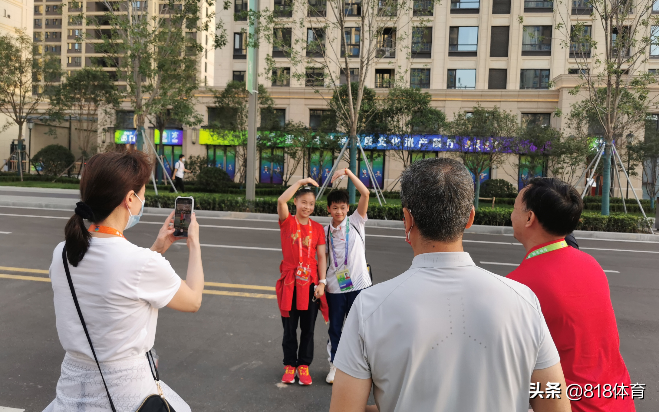 管晨辰谈合影全红婵：之前只在食堂见过 那天偶遇我说全红婵拍个照