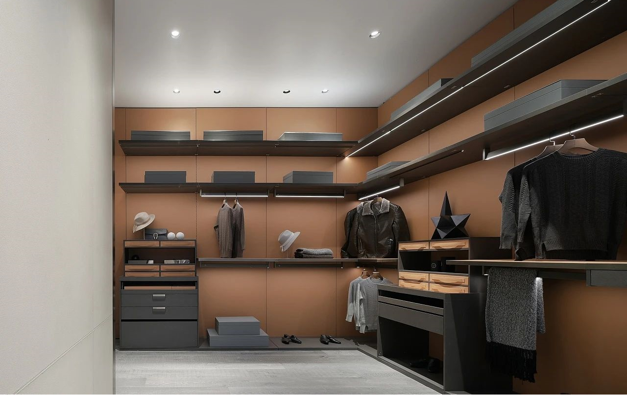 定制衣柜，更灵活的收纳方式，更私人的定制方案