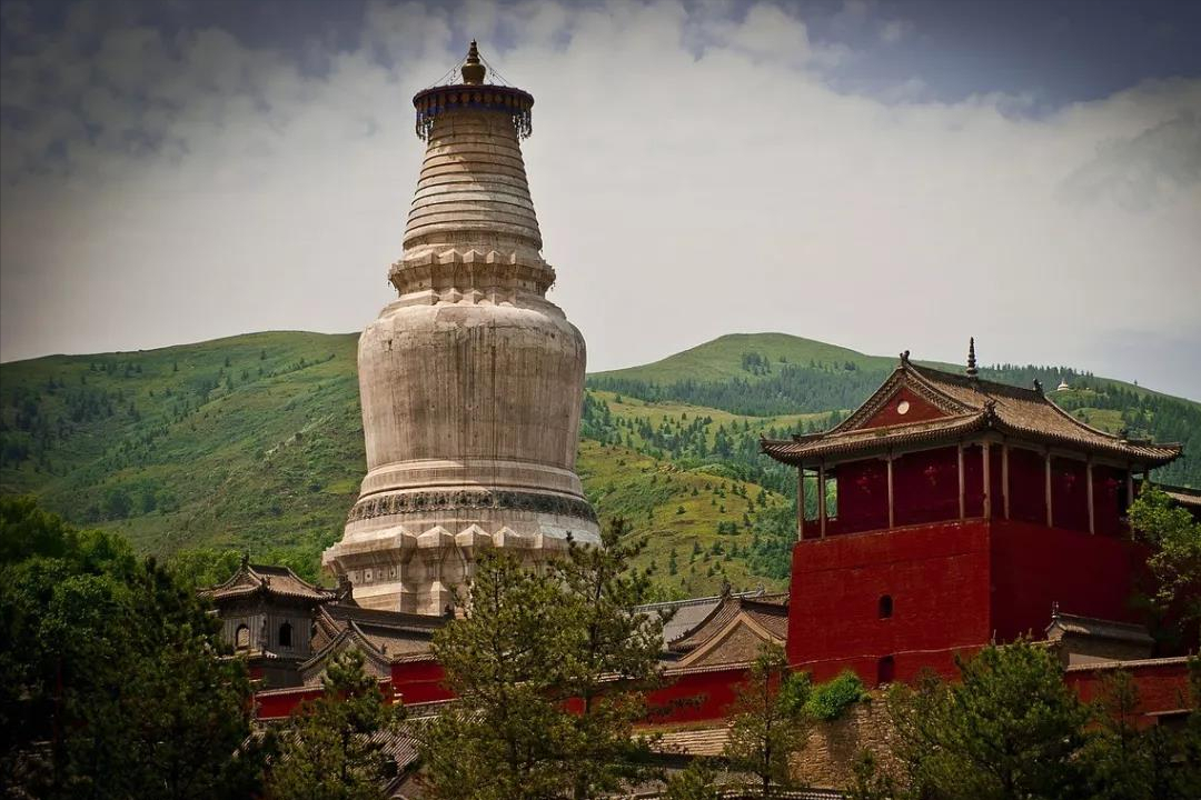 探访五台山景区，夏季游玩的避暑胜地，适合全家出游