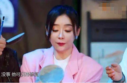 袁姗姗再被骂滚出娱乐圈，无脑行为不止一次，