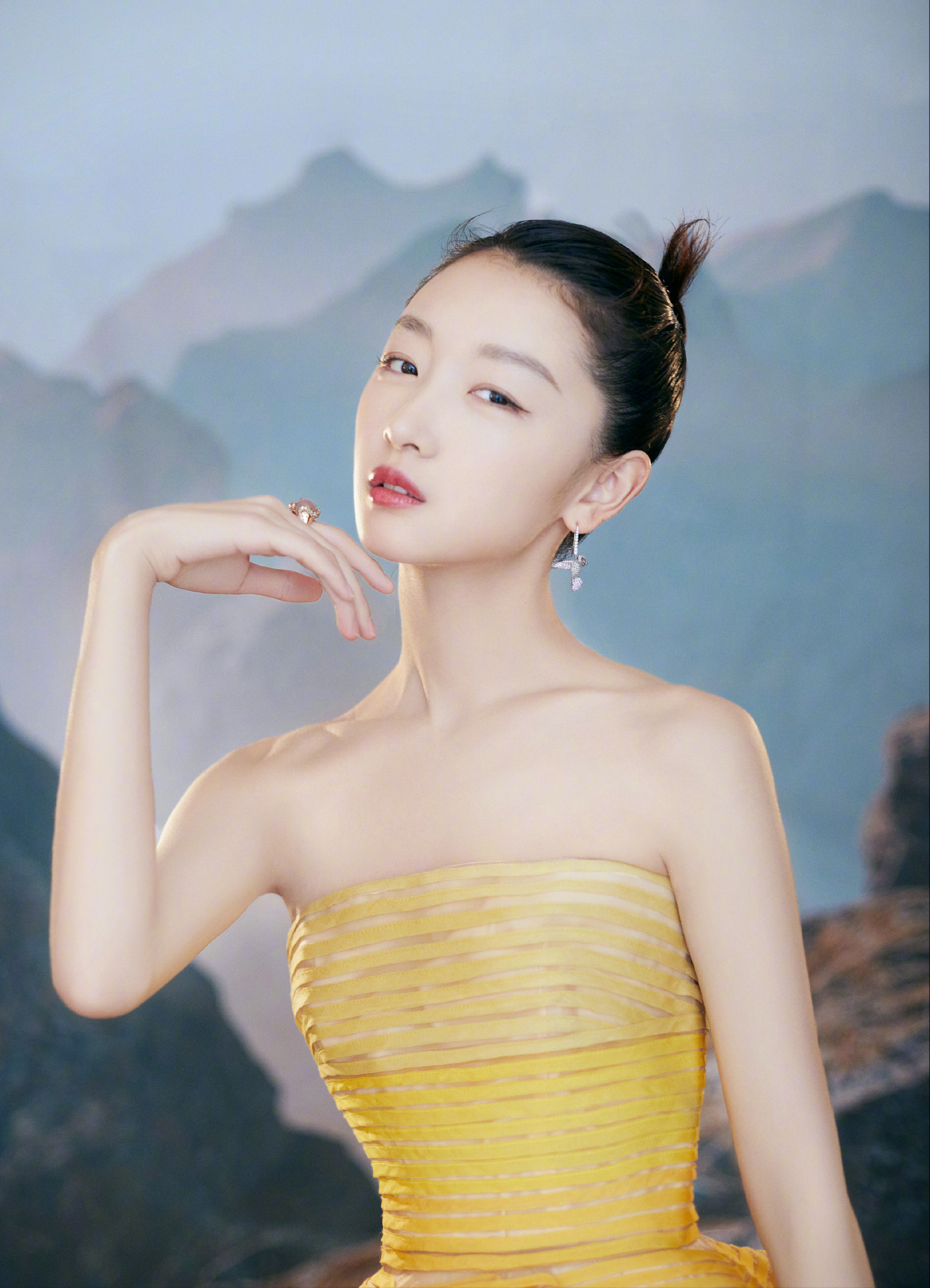 🇨🇳1/31 - Zhou Dongyu's Birthday