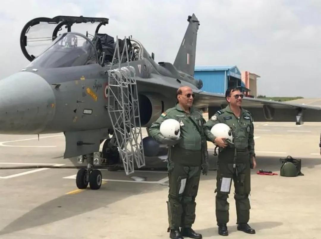 Egypt retires one hundred Chinese-made K-8 trainer aircraft, the ...