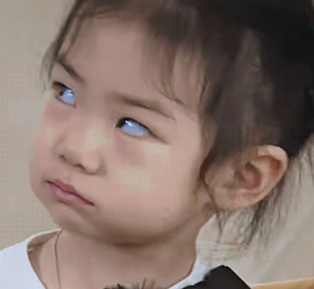 5 years old of daughters make up Qi Wei to catch the hair, hole that play side, however by mad assist of 1 million person: Is the reason? 