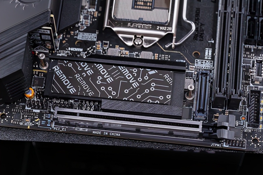 微星MEG Z590I UNIFY主板评测：掌控超频和雷电的顶级ITX小板