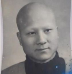 张鑫炎：只为了争一口气，却没想到1毛钱的票价