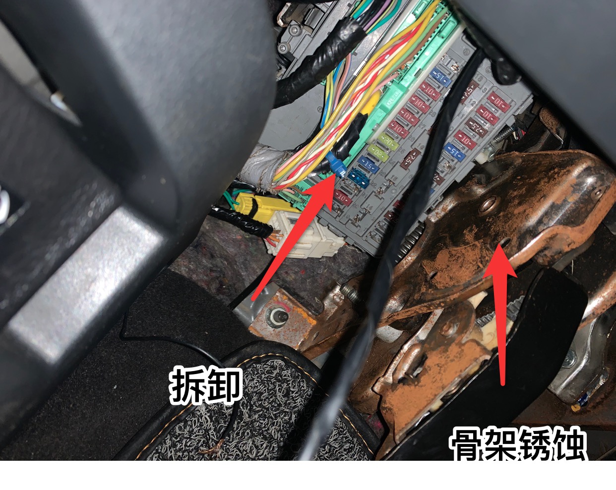 买到泡水车，记者和车行老板大吵一架，才维权成功