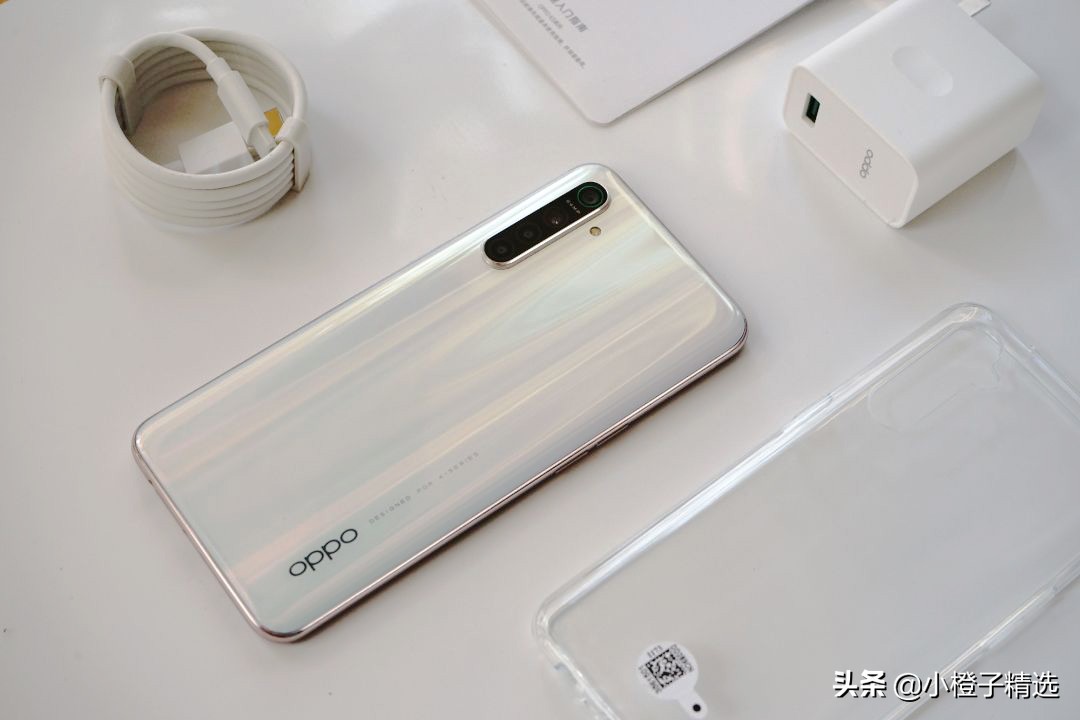 OPPO性价比最高的千元机！只推荐这一款“水桶”神机，还要啥小米