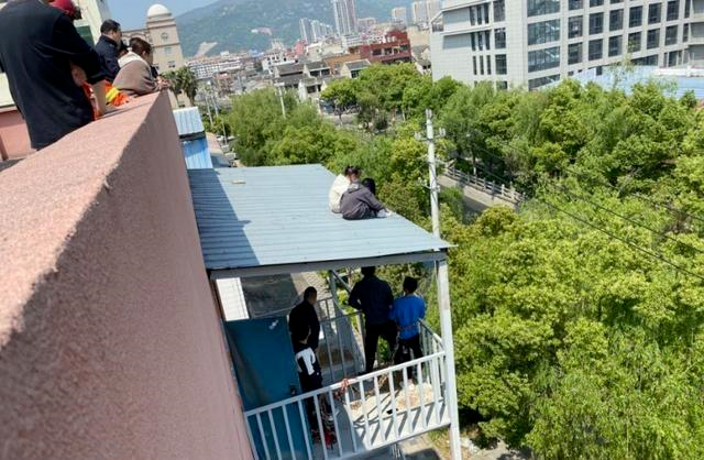 陶虹谈女儿自杀哭到颤抖，背后真相曝光：“孩子，妈妈受不了”