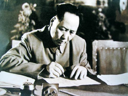 抗美援朝主帅任命，毛主席两次点将换人，彭德