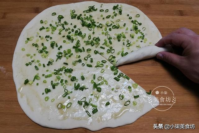 图片[10]-发面饼好吃诀窍 掌握2个关键点 外酥里软层次多 咬一口满嘴香-起舞食谱网