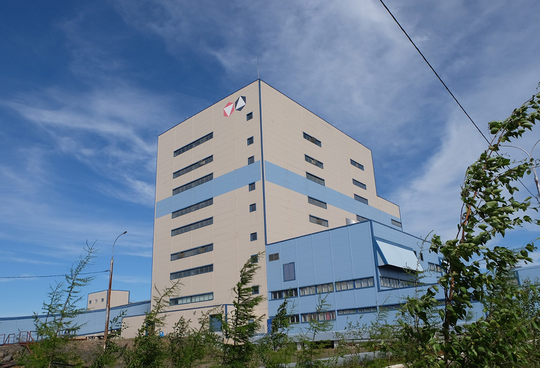 实拍俄罗斯最大钻石矿场，直击见证钻石诞生全过程，贵是有道理的