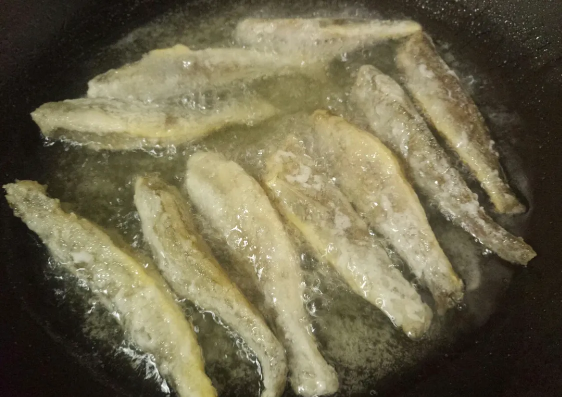 超简单的油炸小黄鱼 美食做法 第7张 超简单的油炸小黄鱼 美食做法 第7张