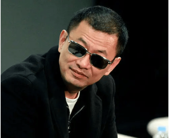 玉田吴云飞：入股宾利，投资战狼，金条当盆栽，老爸是赵本山兄弟