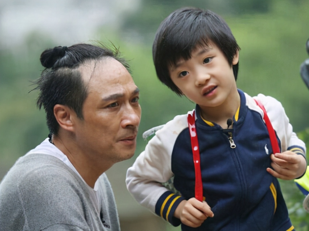 吳鎮宇兒子追星失敗後，周杰倫8天后回應安慰別心碎，為費曼加油