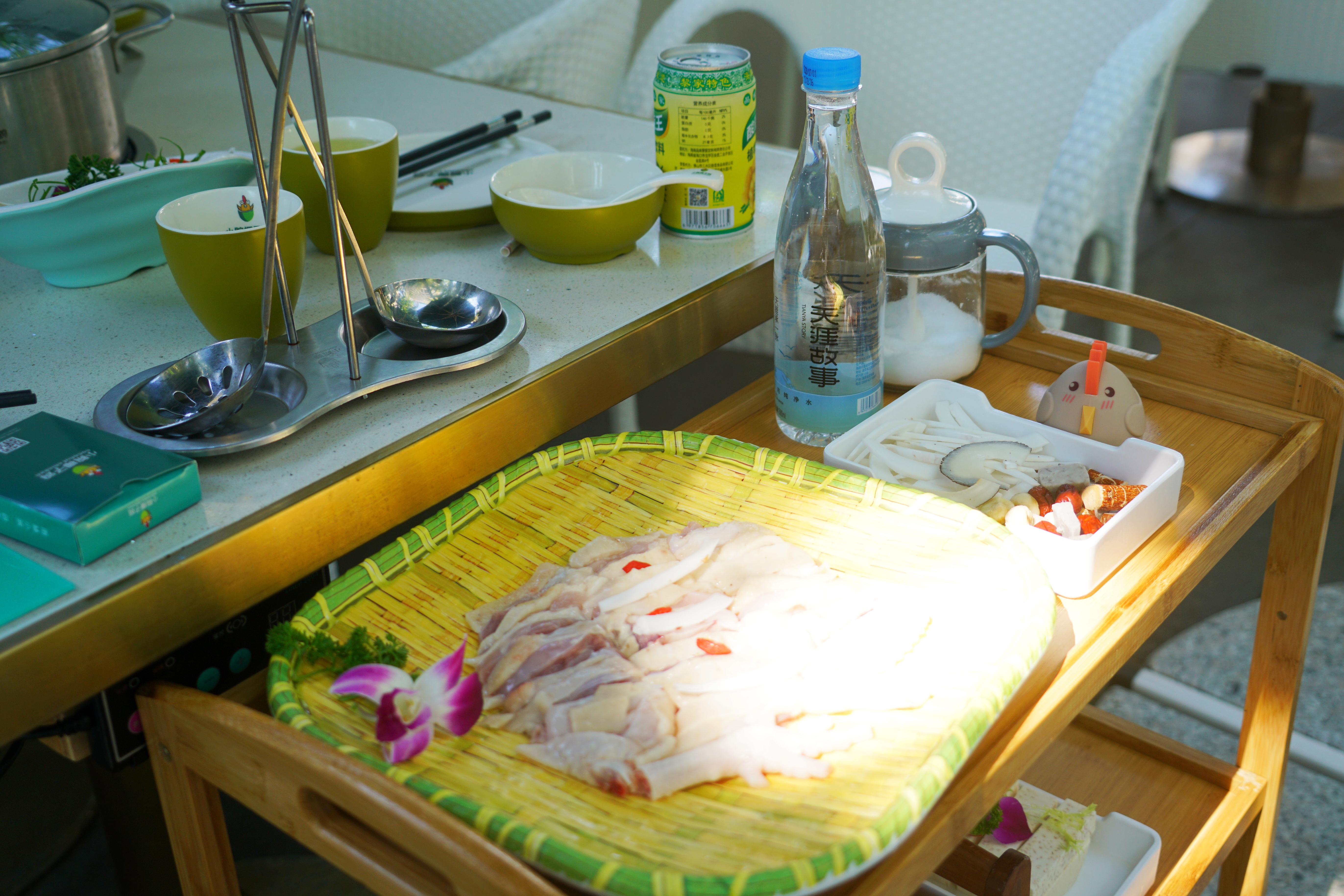 冬天旅行首选目的地，三亚吃喝玩乐全攻略，给你最悠闲的海岛时光