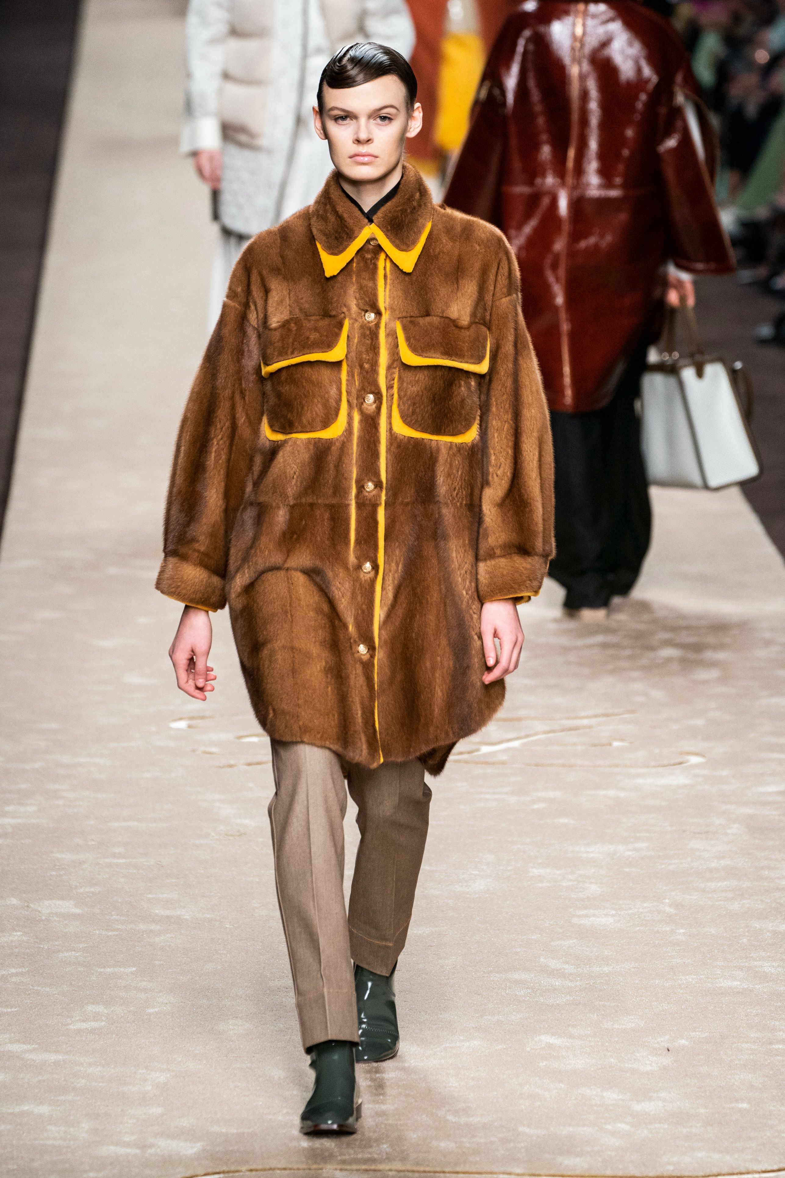 米兰时装周│Fendi 2019秋冬-老佛爷为fendi设计的最后一场秀