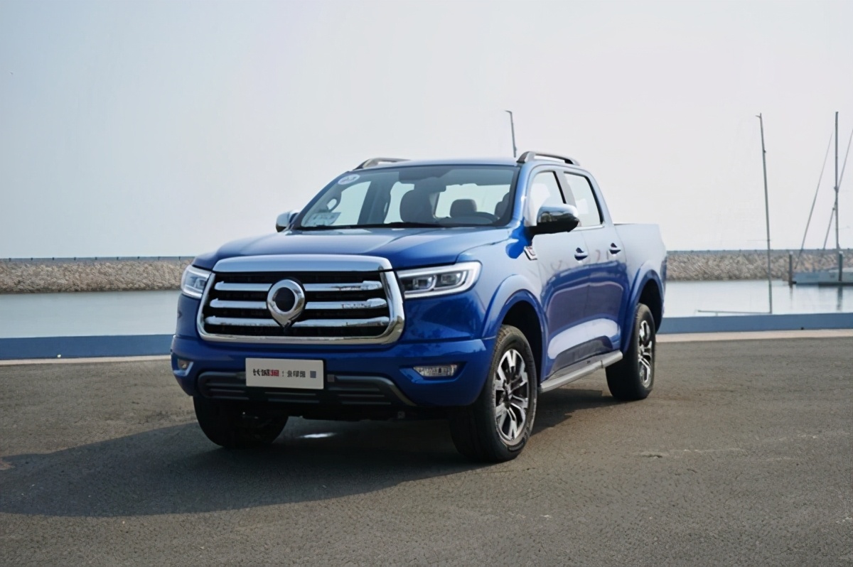 这台皮卡要火,轿车般的操作感,试驾长城炮全球版