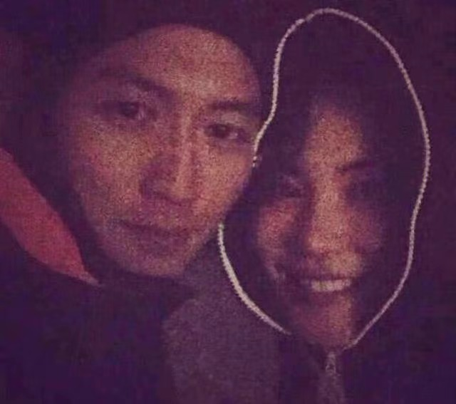 Wang Fei thanks thunderbolt sharp edge long-unseen with casing, emersion " the century pulls a hand " good sweetness, li Yapeng however conditions is dismal