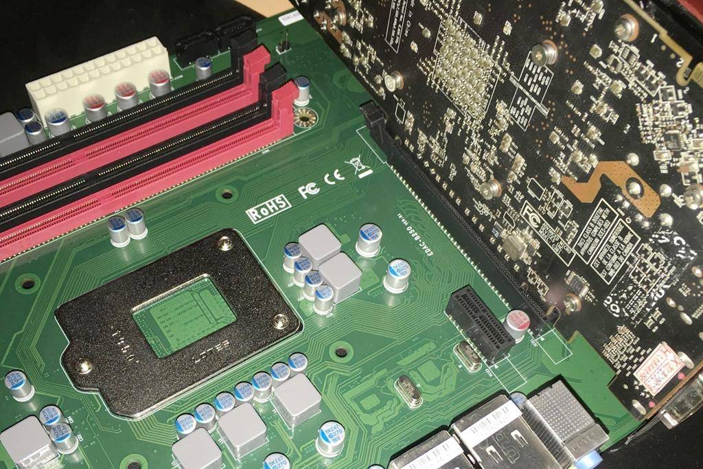 益德CPU反装双极主板 给你带来全新散热的空间