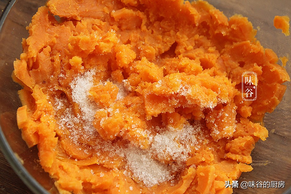 早餐饼新吃法，加1个红薯，不揉面不发面，香甜好吃，营养又顶饱