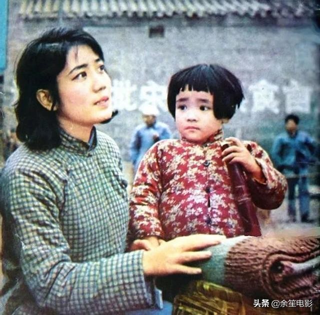 80年代当红女星李秀明，巅峰时隐退卖薯片，如今她过得怎么样了？