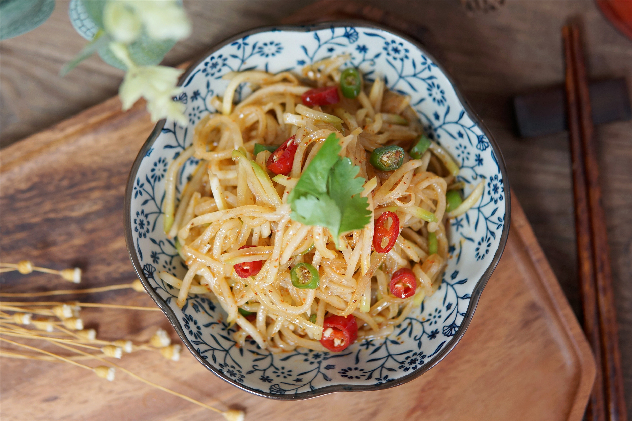 A good way for the farmer’s grandmother to pickle the radish, make it the same day and eat it on the same day, it is spicy and delicious, crunchy
