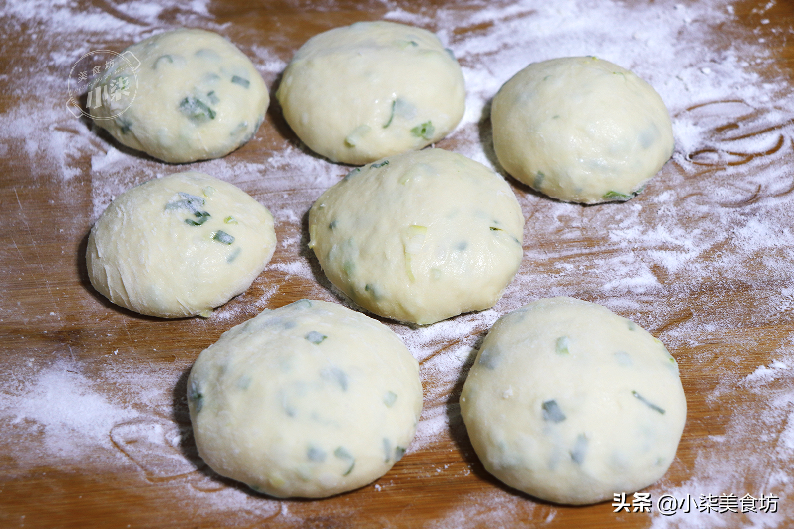 這餅我一周做2回，筷子一攪，外酥裡軟，大人孩子搶著吃，太香了