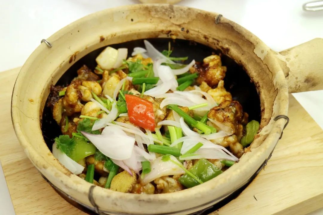 厦门隐藏版正宗广州菜，超过手掌大的富贵虾，告诉你啥是黄金万甲