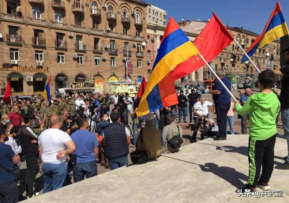 �����ݽ���ս�ֳ��пᣬ��������ս�����٣����˻������ʽ��ķ