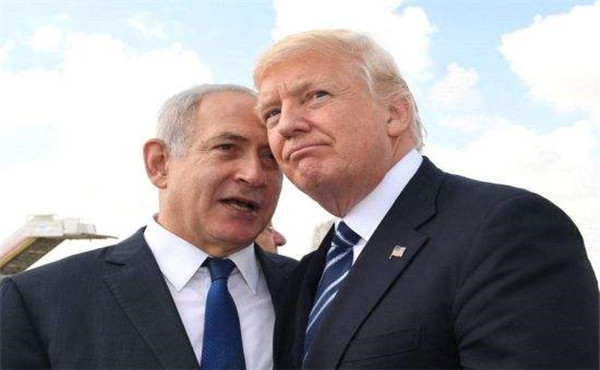 �������ڳ����ˣ�Ħ���¸߹�����"ն��"��������"��ı"�ó�