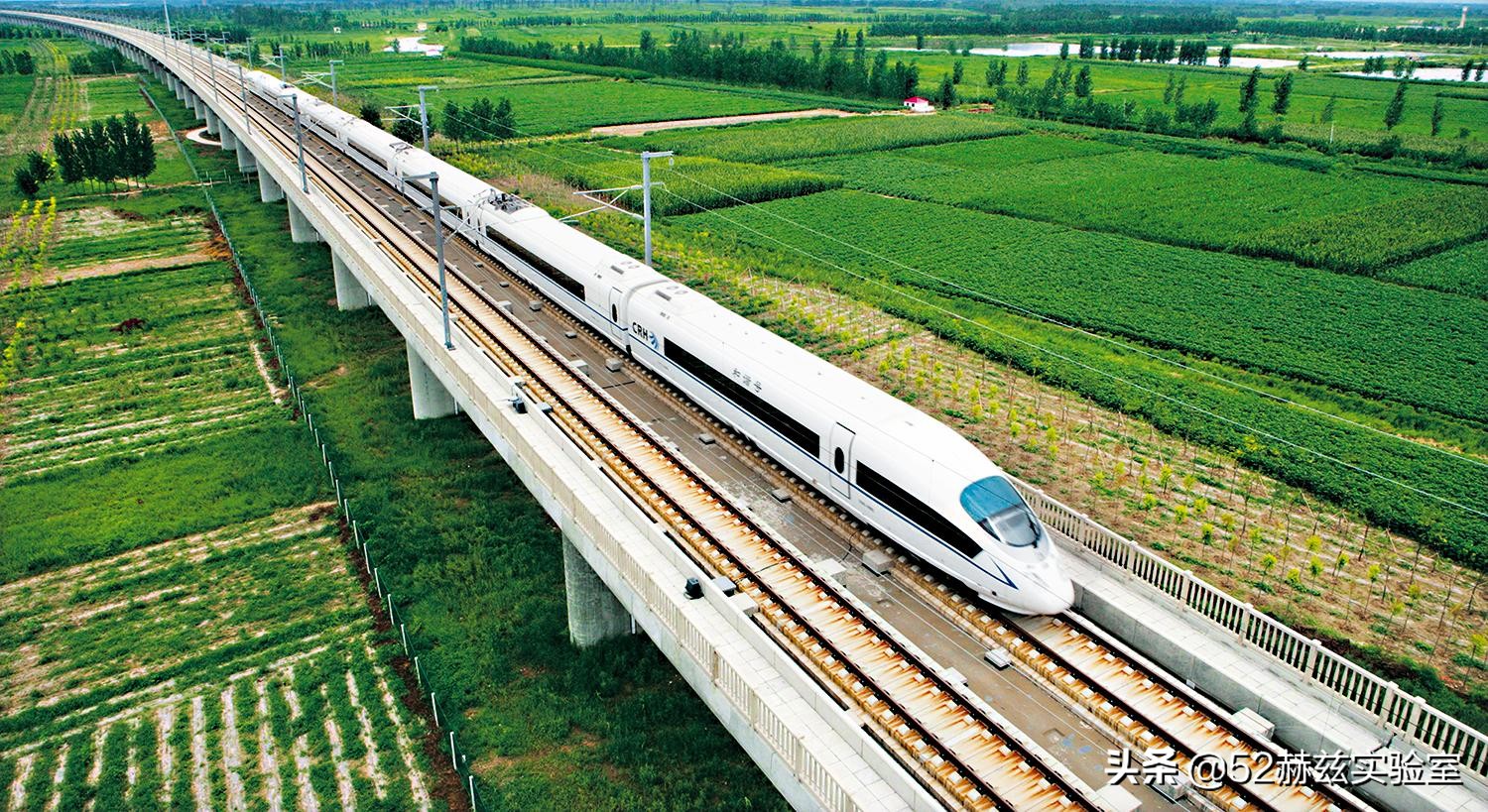 每年几十亿人乘坐的高铁，却每天亏5亿，中国为