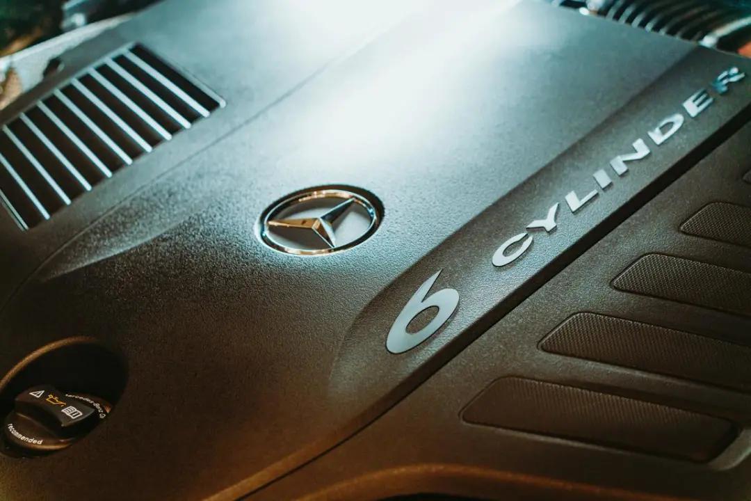 奔驰新S级一出，宝马7系和奥迪A8L又黯然失色了