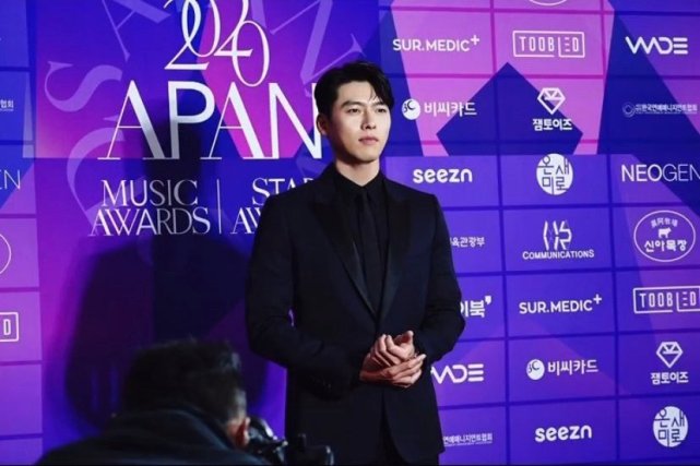 获奖|玄彬发表获奖感言时感谢孙艺珍 感谢所有的粉丝观众