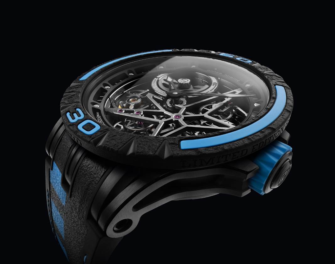 Roger Dubuis罗杰杜彼携手 Pirelli 倍耐力呈现全新震撼力作