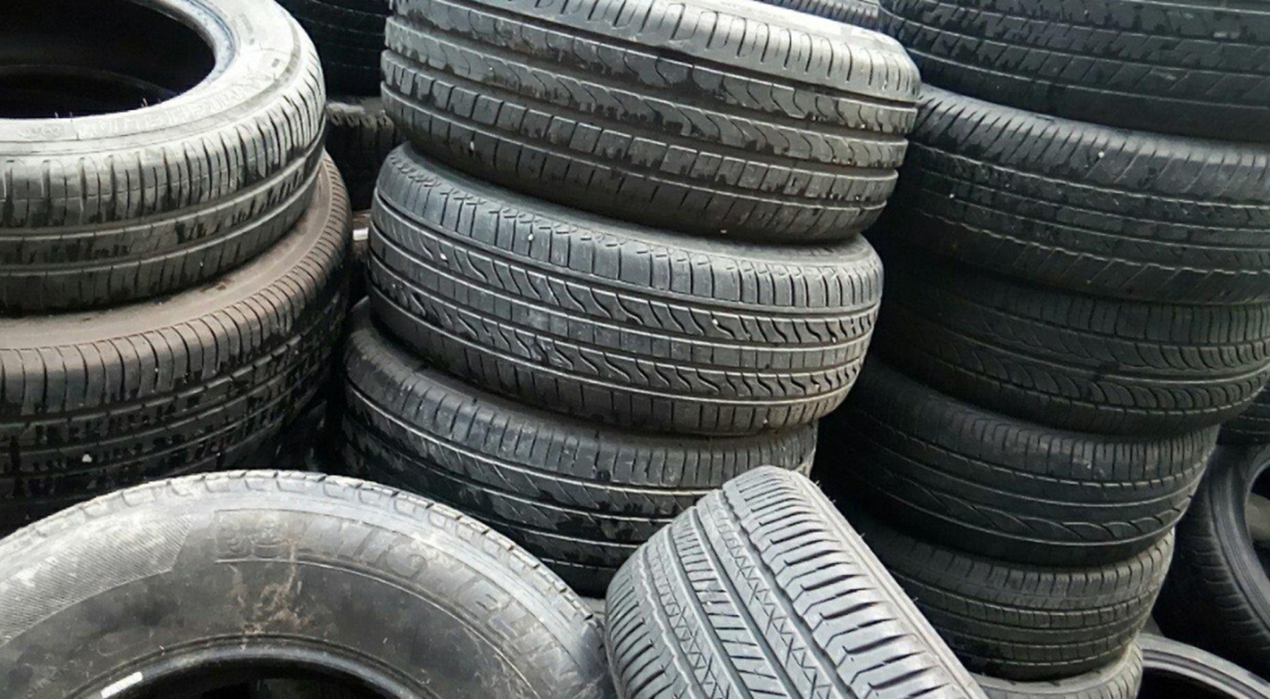 What is the difference between three grooves and four grooves in a tire