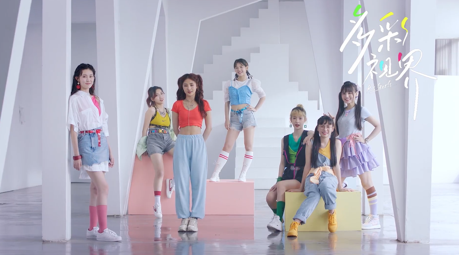 我敢预言，这个外表冷艳的北京女孩将会是内娱