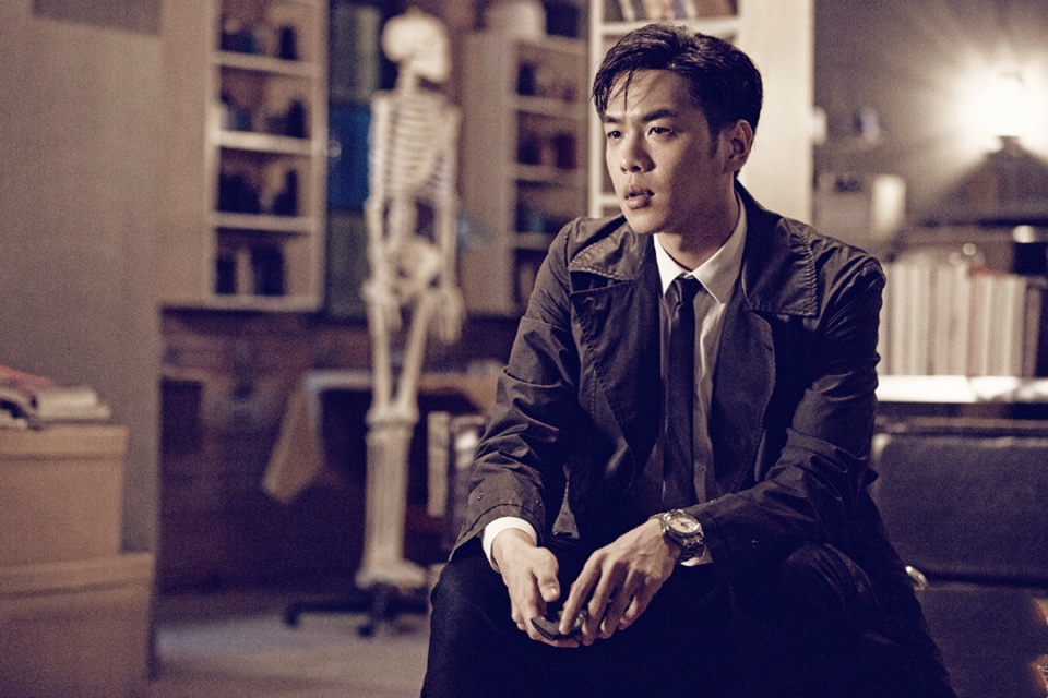 张若昀与父亲张健，一个解绑后越来越红，一个